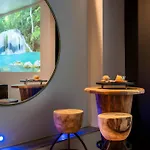 Toute Equipee Jacuzzi Prive