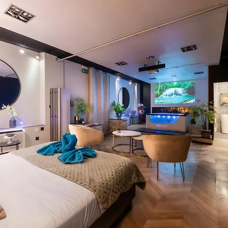 Toute Equipee Jacuzzi Prive Apartman *
