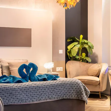 Toute Equipee Jacuzzi Prive Apartman