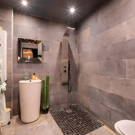Apartman Toute Equipee Jacuzzi Prive *