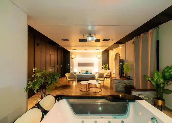 Toute Equipee Jacuzzi Prive Apartament